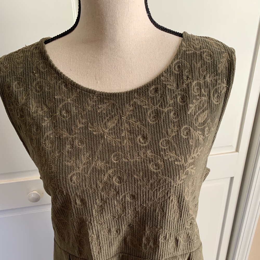 Women’s dress